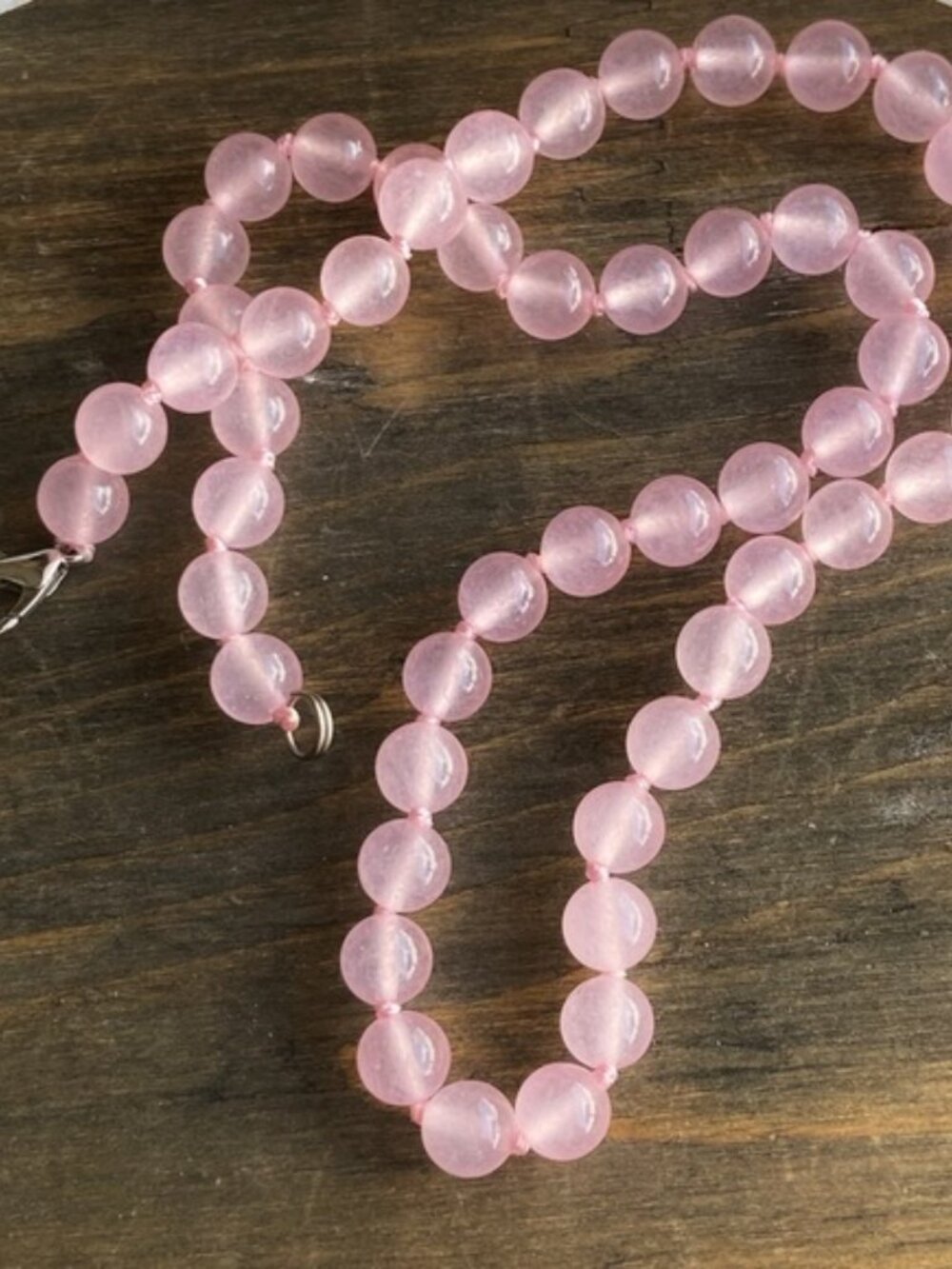 Luxury beaded and knotted pink jade short necklace